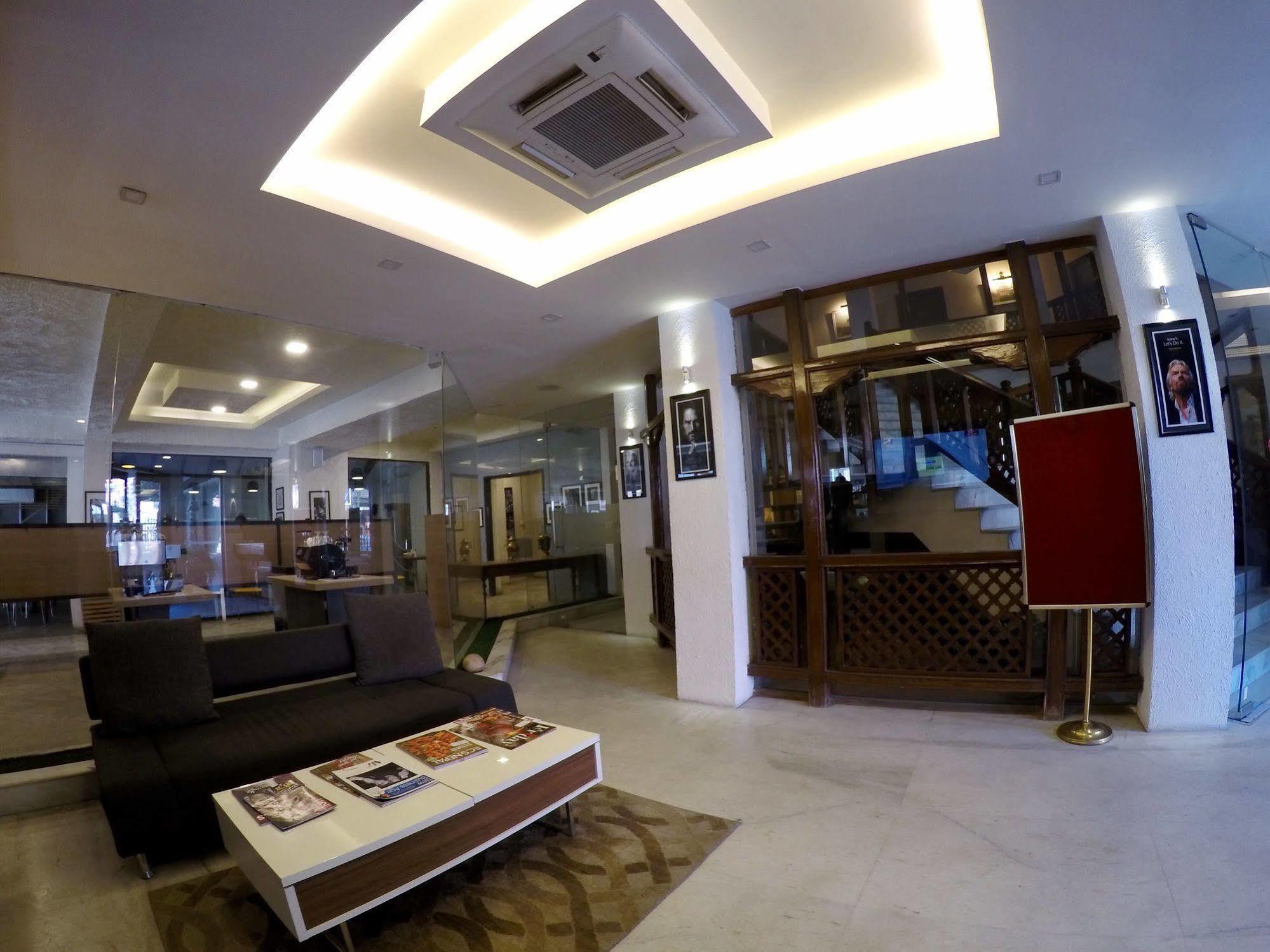 Marcopolo Business Hotel Catmandu Exterior foto